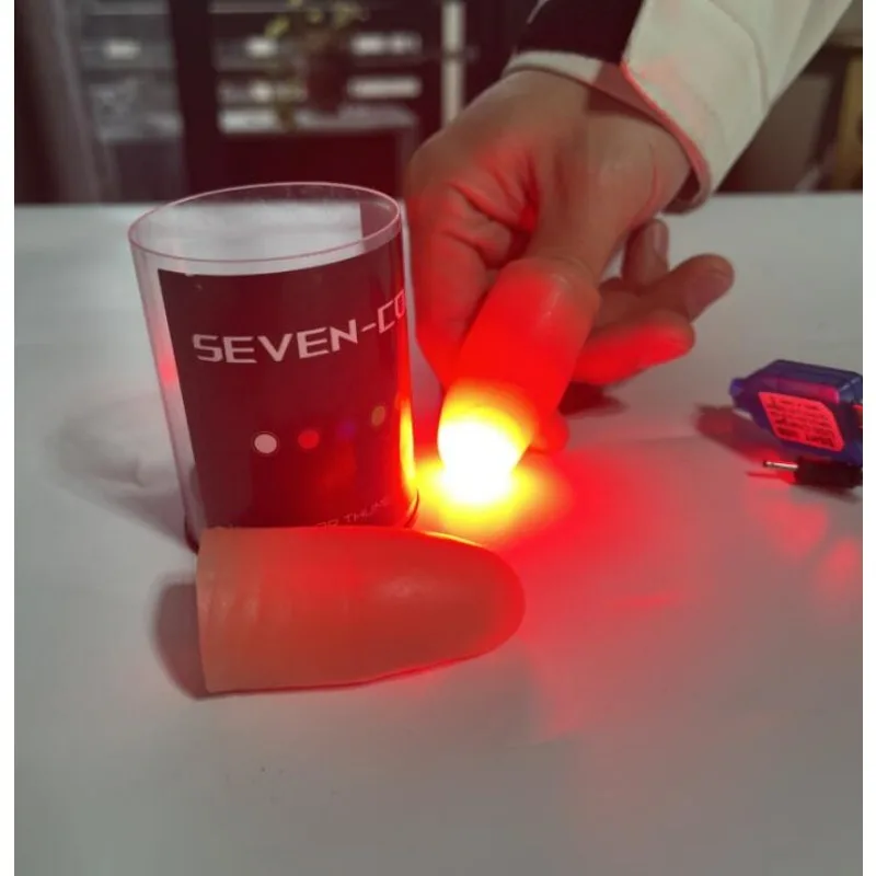 Super leggero Sette colori Luc - Thumb Tip Magic Trick Set recensione e prezzo